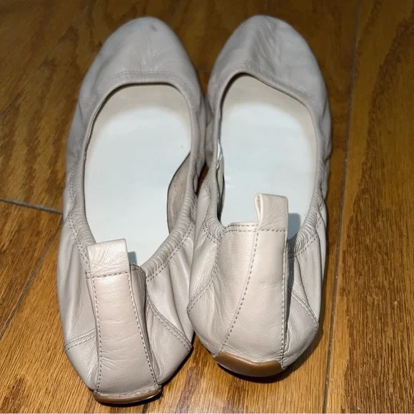 Cole Haan Tan Ballet Flats Size 9B - Picture 6 of 8